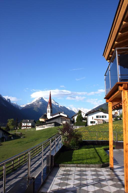 Haus Nikola Appartement Telfes im Stubai Buitenkant foto