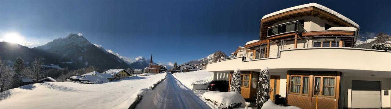 Haus Nikola Appartement Telfes im Stubai Buitenkant foto